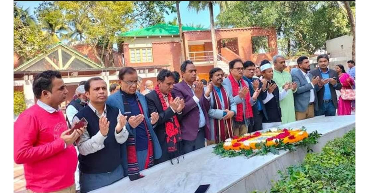চট্টগ্রামে সাংবাদিকদের ওপর হামলা, শ্লীলতাহানি দায়ে রেজা,ফরিদ সহ ৩৯ জনের নামে মামলা