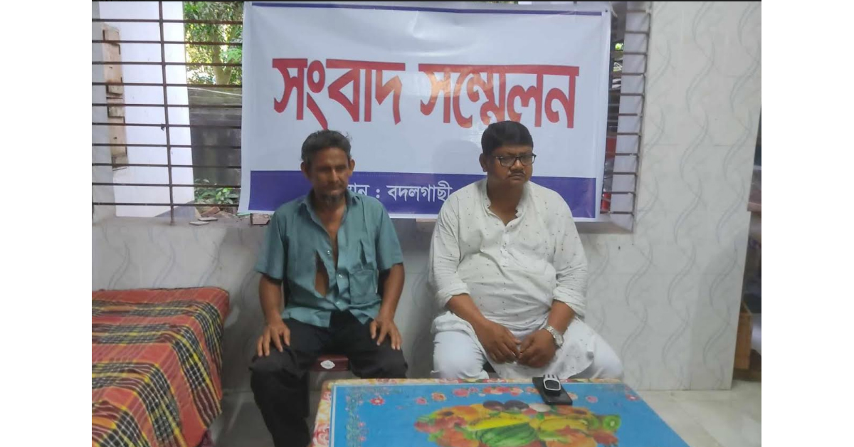 নওগাঁয় চেয়ারম্যানের অনাস্থাপত্রে স্বাক্ষর না করায় প্যানেল চেয়ারম্যান কে মারপিট