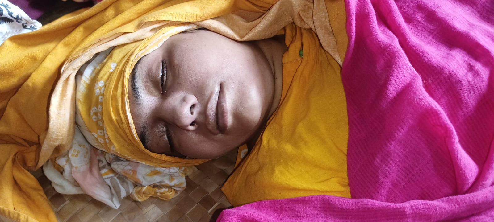 পাংশায় গলায় ফাঁস দিয়ে গৃহবধূর আত্মহত্যা