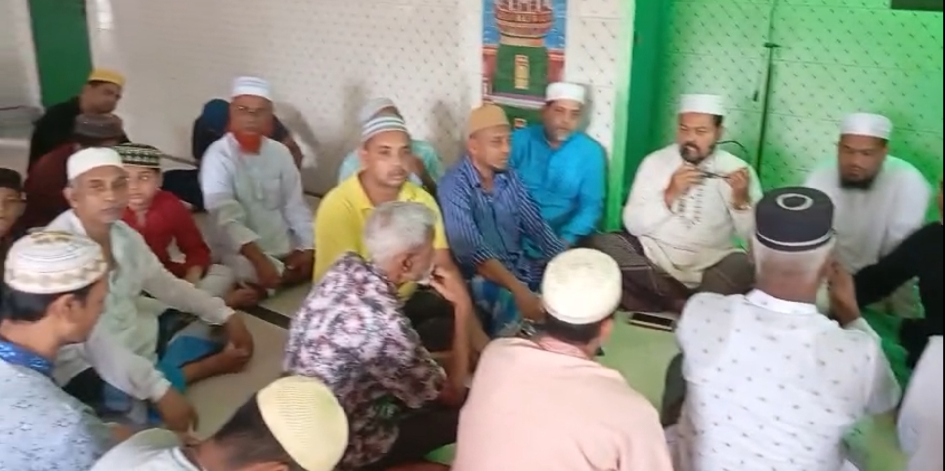 বানারীপাড়ায় বিএনপি নেতা মাহাবুব মাষ্টারের উদ্দ্যোগে জিয়াউর রহমানের মৃত্যুবার্ষিকীতে দোয়া-মোনাজাত অনুষ্ঠিত