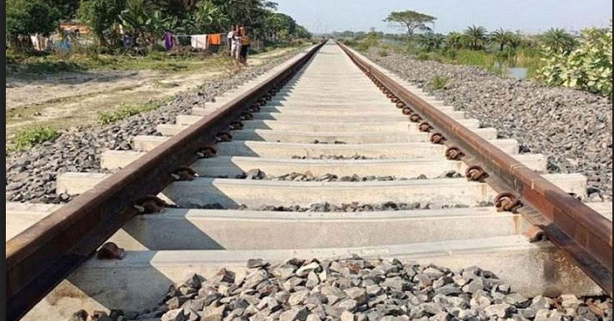 ঈশ্বরদীতে ট্রেনের ধাক্কায় অজ্ঞাত যুবকের মৃত্যু