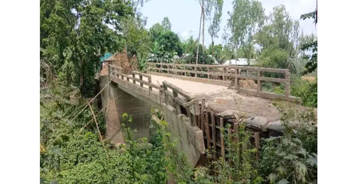 দেওয়ানগঞ্জ উপজেলায় ঝুঁকিপূর্ণ সেতু, জীবনের নিরাপত্তা নেই