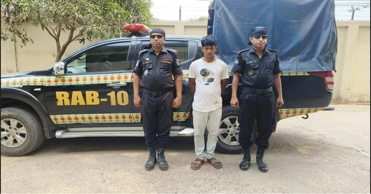 ফরিদপুরে ১২৭ বোতল ফেনসিডিল সহ ব্যবসায়ী গ্রেফতার