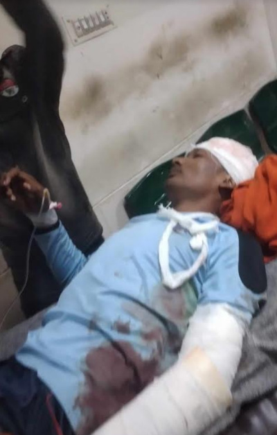 নৌকার নির্বাচন করায় হাসপাতাল বেডে  ছাত্রলীগ কর্মী
