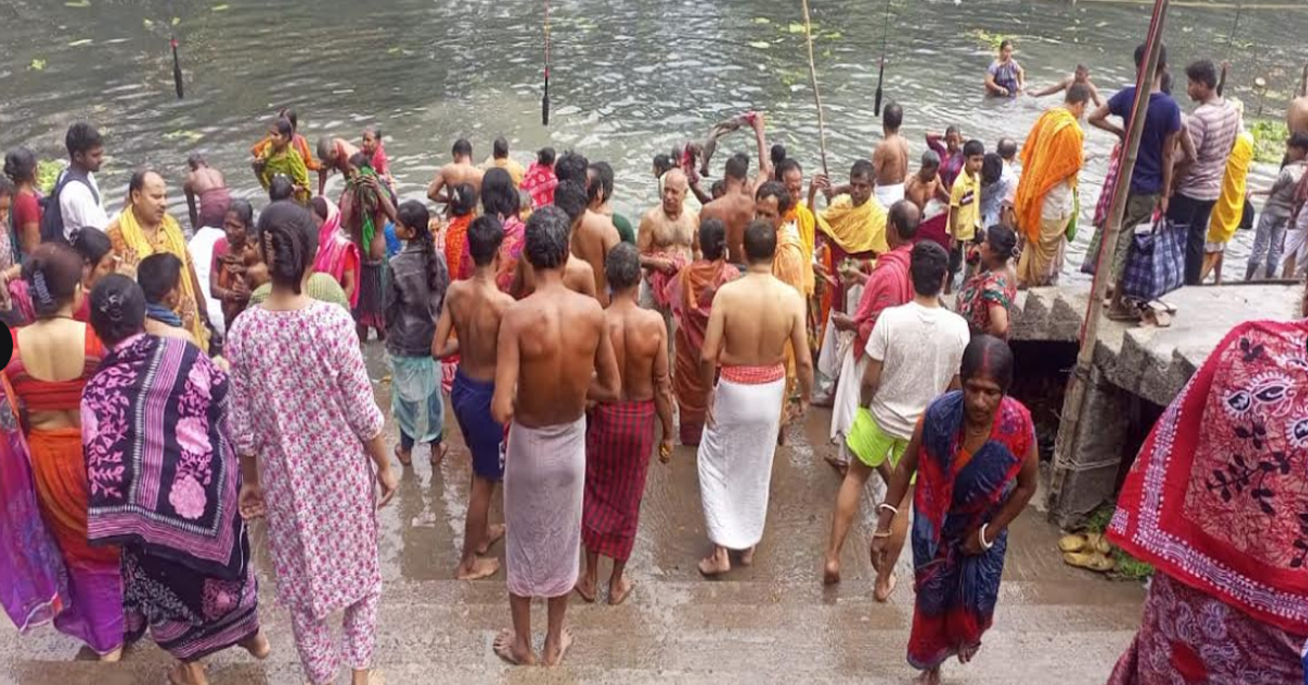 ফরিদপুরে শত বছরের পূণ্যস্নানে ঢল পূণ্যার্থীদের
