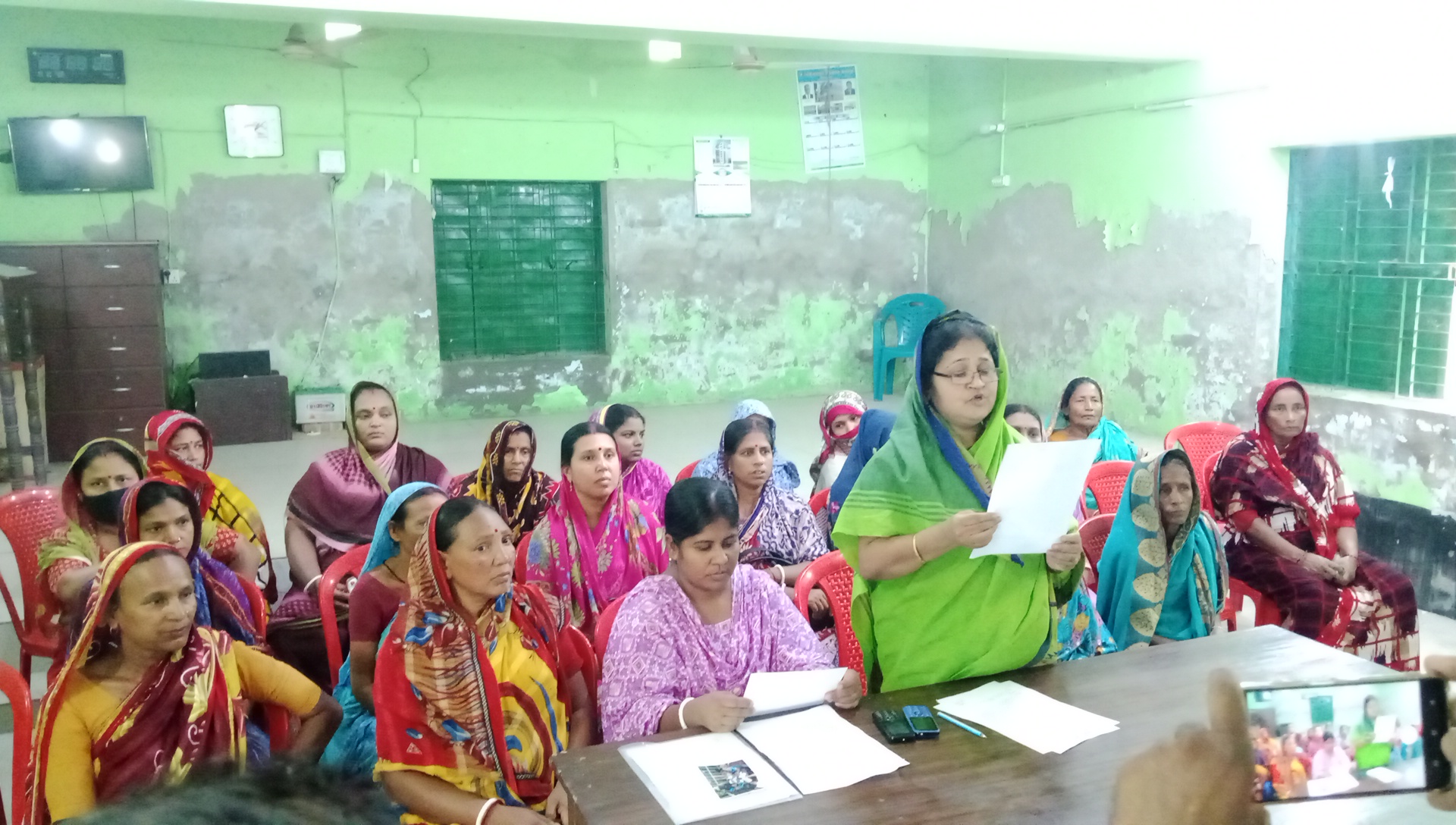 পাইকগাছায় সাবেক কাউন্সিলর কবিতার সংবাদ সম্মেলন শ্রমিকলীগ ও বিএনপি-র যুগ্ম আহ্বায়কের বিরুদ্ধে